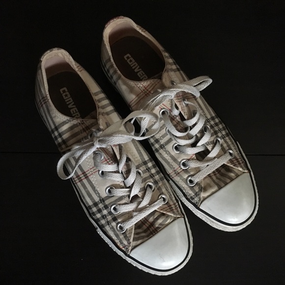 burberry x converse zip
